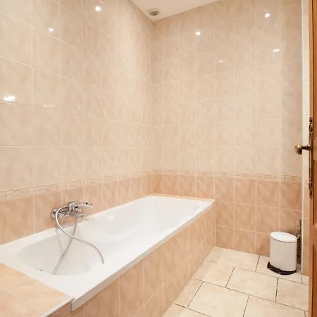 Bright 2-bedroom - La Libération * Nice