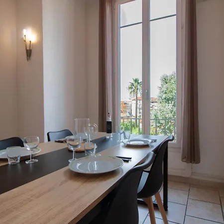Apartamento Bright 2-bedroom - La Liberation Nice